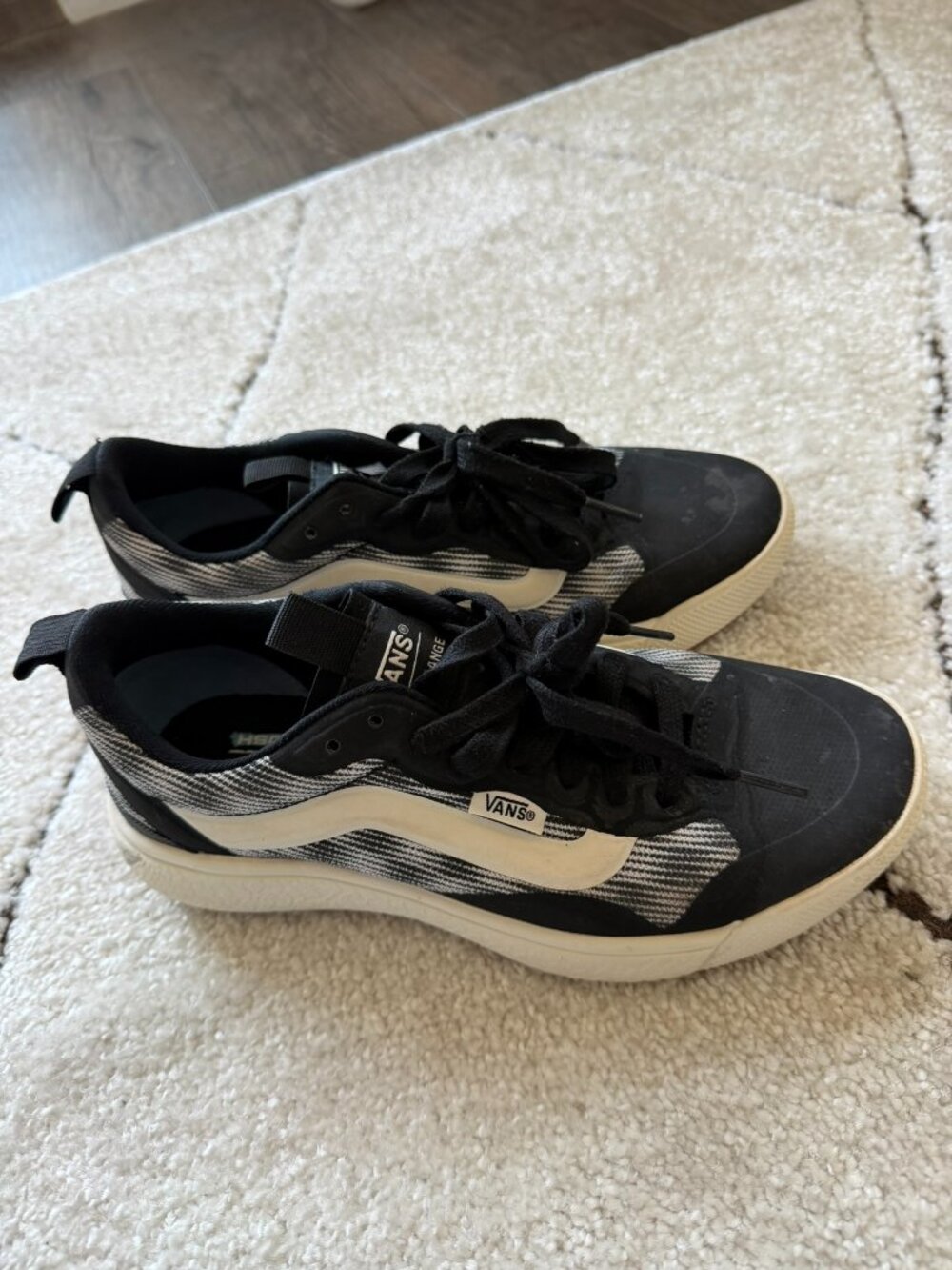 Vans Women's Size 6 Black White Side Stripe Low Top Sneakers